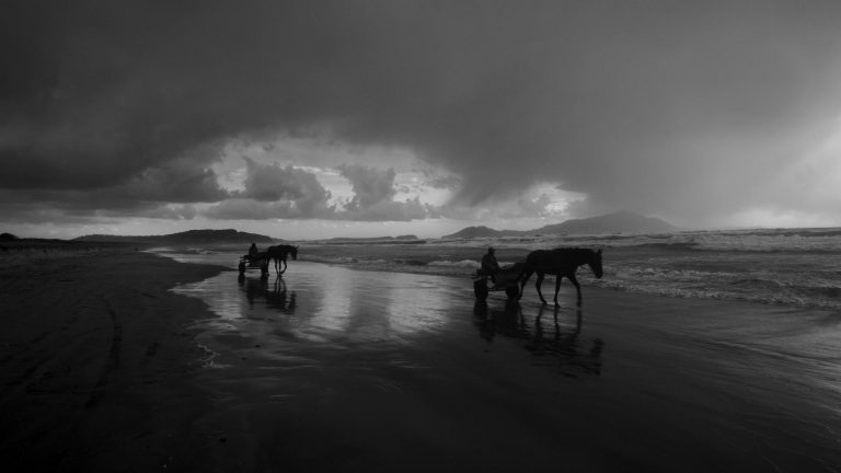 2-SOTTO LE NUVOLE_©GIANFRANCO_ROSI 2